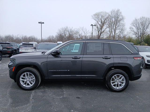 2025 Jeep Grand Cherokee GRAND CHEROKEE LAREDO X 4X4
