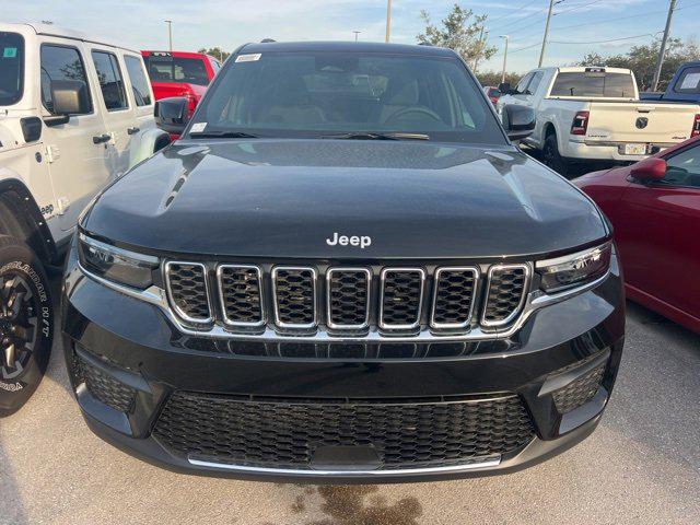 2025 Jeep Grand Cherokee GRAND CHEROKEE LAREDO X 4X2 2025 Jeep Grand Cherokee GRAND CHEROKEE LAREDO X 4X2