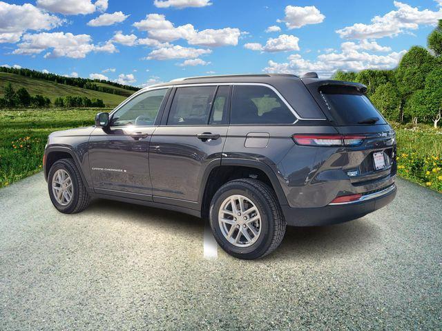 2025 Jeep Grand Cherokee GRAND CHEROKEE LAREDO X 4X2