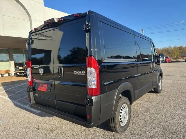 2026 Ram ProMaster Cargo Van Tradesman Low Roof 136" WB w/Pass Seat