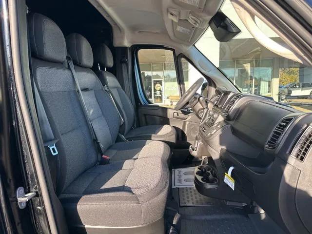 2026 Ram ProMaster Cargo Van Tradesman Low Roof 136" WB w/Pass Seat