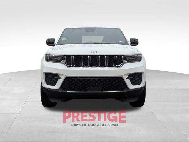 2025 Jeep Grand Cherokee GRAND CHEROKEE LAREDO 4X2