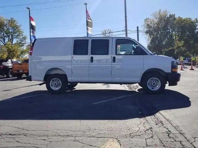 2025 GMC Savana Cargo RWD 2500 Regular Wheelbase Work Van
