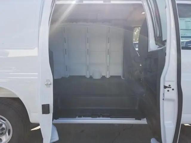 2025 GMC Savana Cargo RWD 2500 Regular Wheelbase Work Van