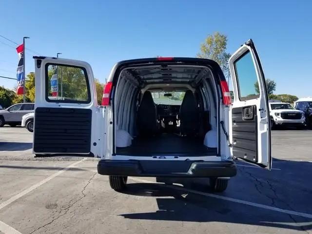 2025 GMC Savana Cargo RWD 2500 Regular Wheelbase Work Van