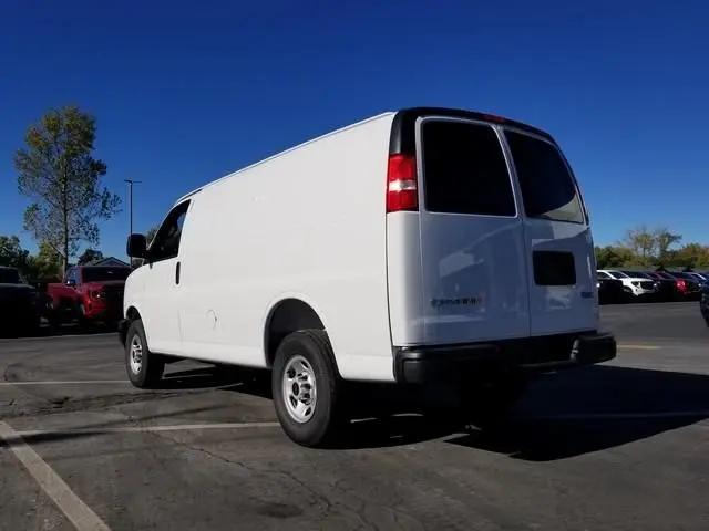 2025 GMC Savana Cargo RWD 2500 Regular Wheelbase Work Van