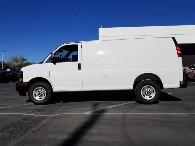 2025 GMC Savana Cargo RWD 2500 Regular Wheelbase Work Van