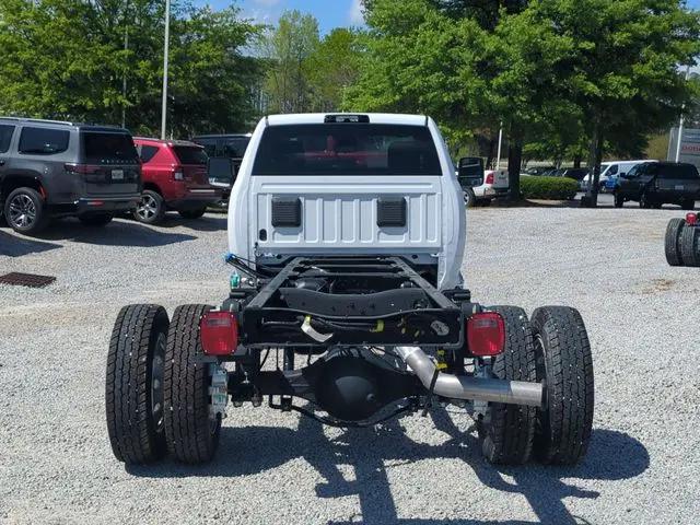 2026 Ram 5500 Tradesman/Big Horn