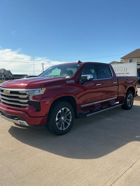 2025 Chevrolet Silverado 1500 4WD Crew Cab Standard Bed High Country