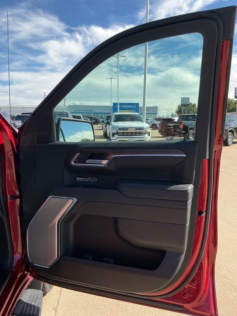 2025 Chevrolet Silverado 1500 4WD Crew Cab Standard Bed High Country