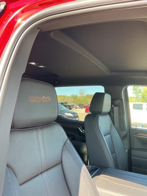 2025 Chevrolet Silverado 1500 4WD Crew Cab Standard Bed High Country