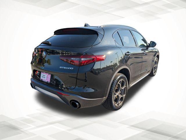 2022 Alfa Romeo Stelvio Ti AWD