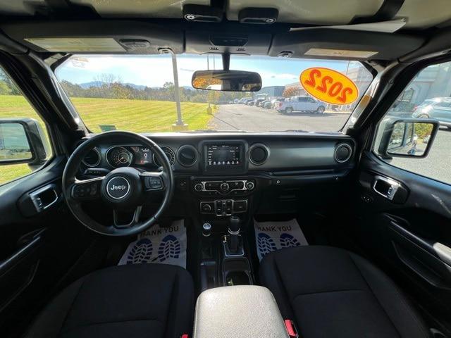 2022 Jeep Gladiator Sport S