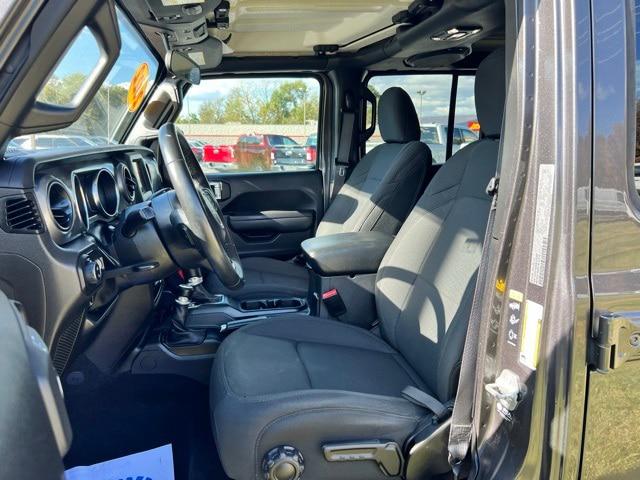 2022 Jeep Gladiator Sport S
