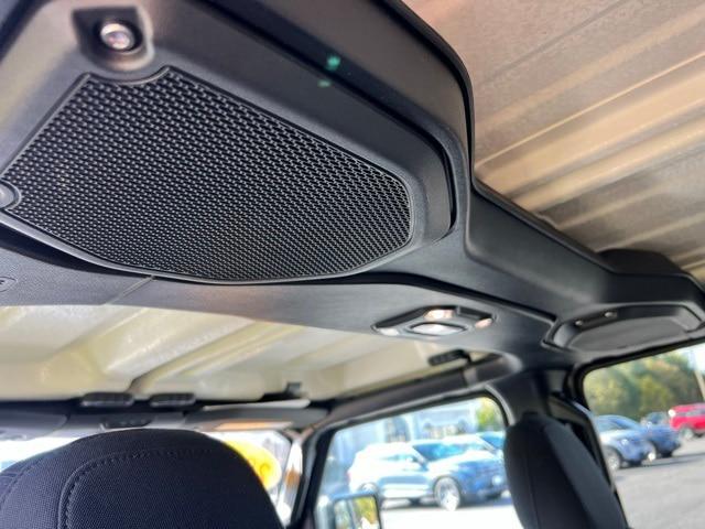 2022 Jeep Gladiator Sport S