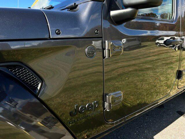 2022 Jeep Gladiator Sport S