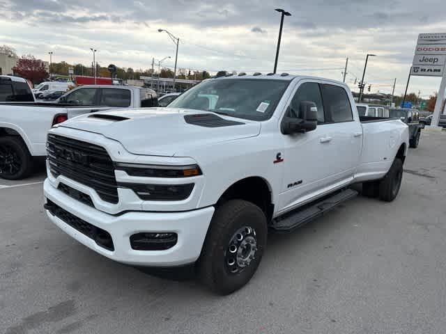 2026 RAM Ram 3500 RAM 3500 LARAMIE CREW CAB 4X4 8 BOX