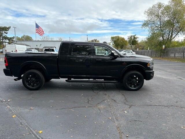 2019 RAM 3500 Laramie Mega Cab 4x4 64 Box 2019 RAM 3500 Laramie Mega Cab 4x4 64 Box