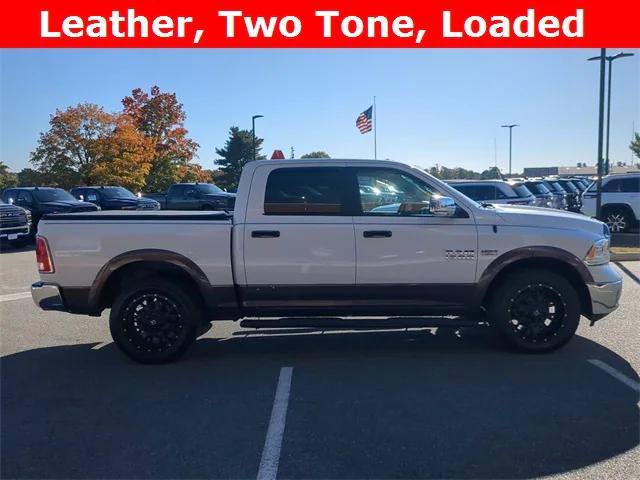 2018 RAM 1500 Laramie Crew Cab 4x4 57 Box 2018 RAM 1500 Laramie Crew Cab 4x4 57 Box
