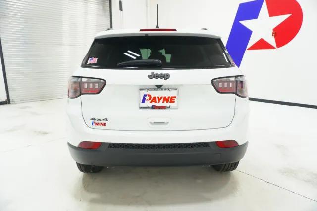 2026 Jeep Compass Latitude Altitude