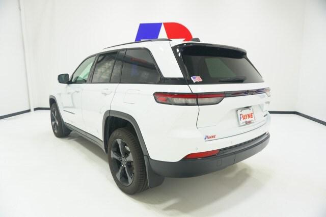 2025 Jeep Grand Cherokee Limited 4x2