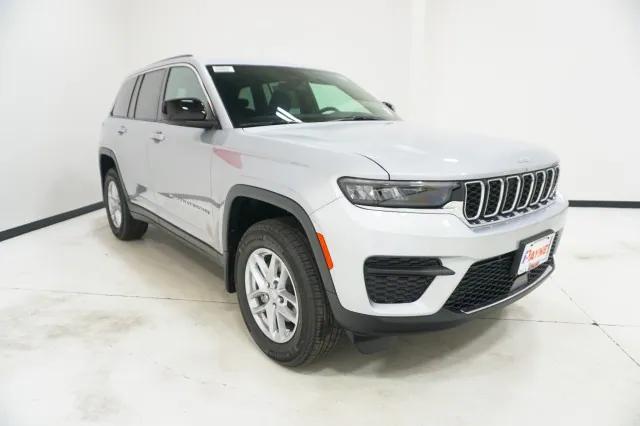 2025 Jeep Grand Cherokee Laredo X 4x2