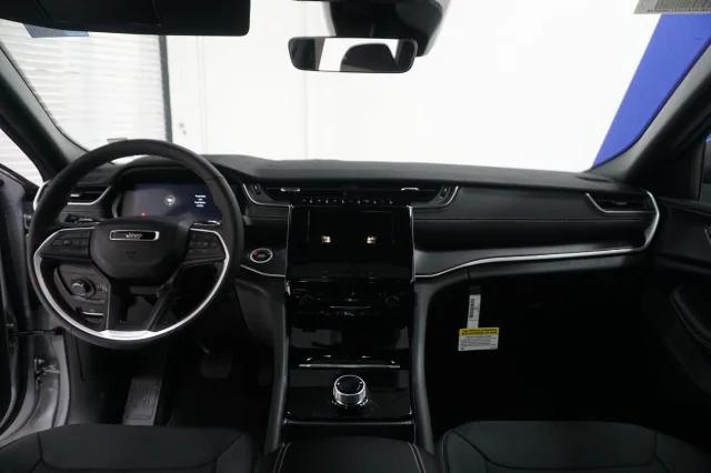 2025 Jeep Grand Cherokee Laredo X 4x2