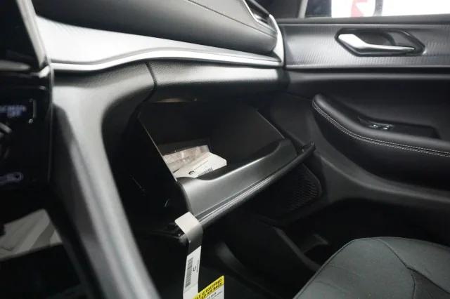 2025 Jeep Grand Cherokee Laredo X 4x2
