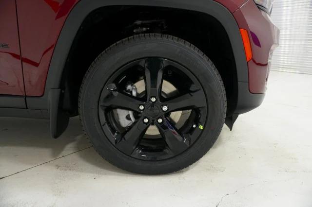 2025 Jeep Grand Cherokee Limited 4x2