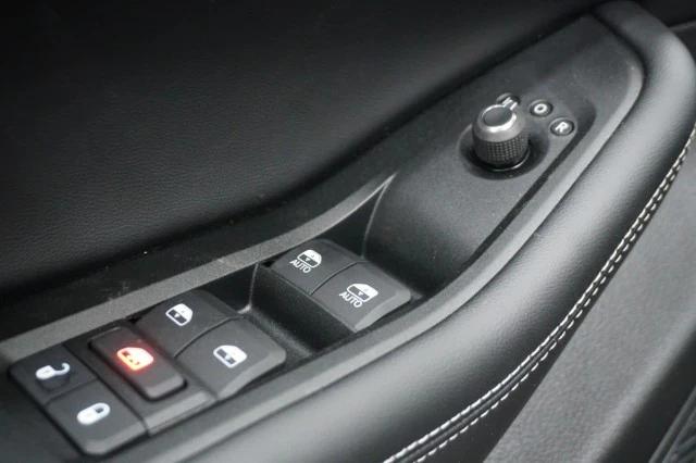 2025 Jeep Grand Cherokee Limited 4x2