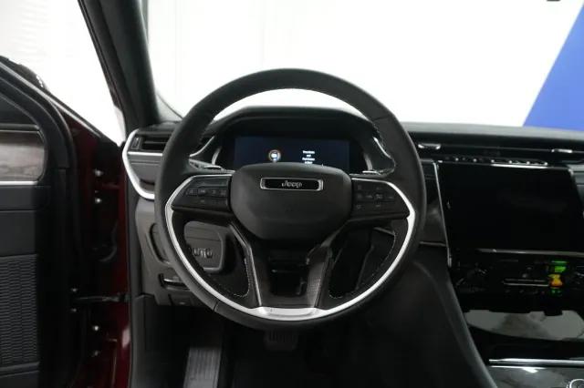 2025 Jeep Grand Cherokee Limited 4x2