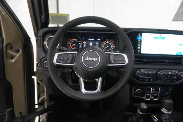 2026 Jeep Wrangler 4-Door Sahara 4x4