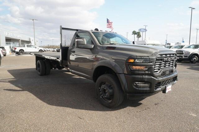 2026 RAM Ram 5500 Chassis Cab RAM 5500 TRADESMAN CHASSIS REGULAR CAB 4X4 108 CA