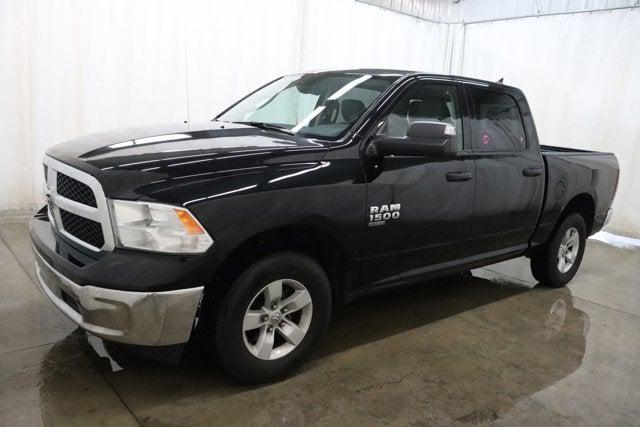 2023 RAM 1500 Classic SLT Crew Cab 4x4 57 Box 2023 RAM 1500 Classic SLT Crew Cab 4x4 57 Box