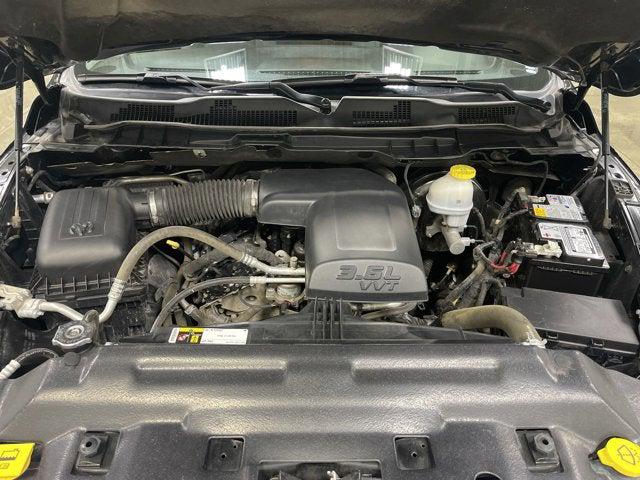 2023 RAM 1500 Classic SLT Crew Cab 4x4 57 Box 2023 RAM 1500 Classic SLT Crew Cab 4x4 57 Box