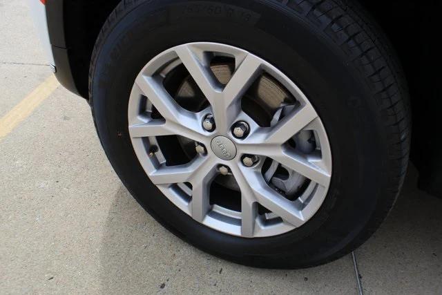 2022 Jeep Grand Cherokee L Limited 4x4 2022 Jeep Grand Cherokee L Limited 4x4