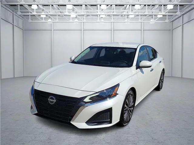 2023 Nissan Altima SV FWD