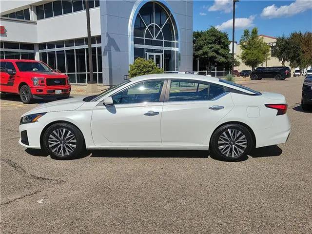 2023 Nissan Altima SV FWD