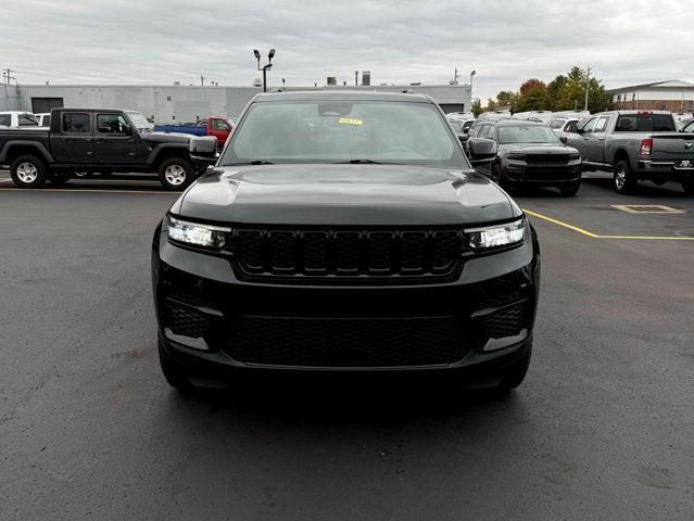 2023 Jeep Grand Cherokee Altitude 4x4 2023 Jeep Grand Cherokee Altitude 4x4