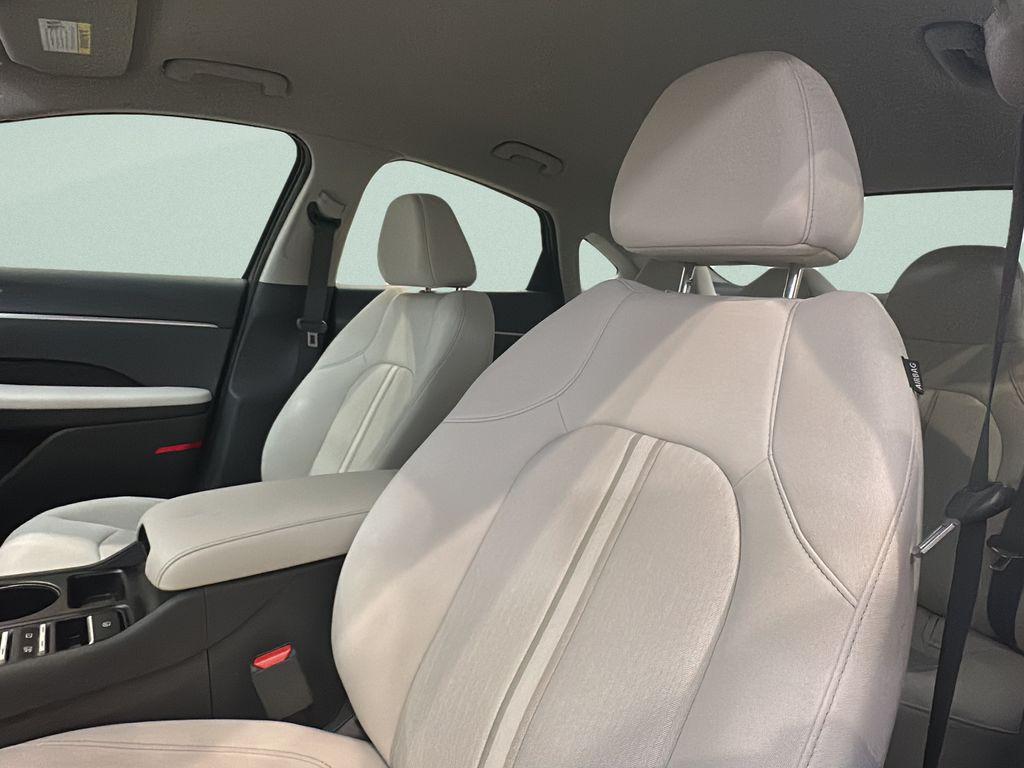 2026 Hyundai Sonata SE - Photo 9