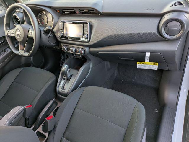 2025 Nissan Kicks S