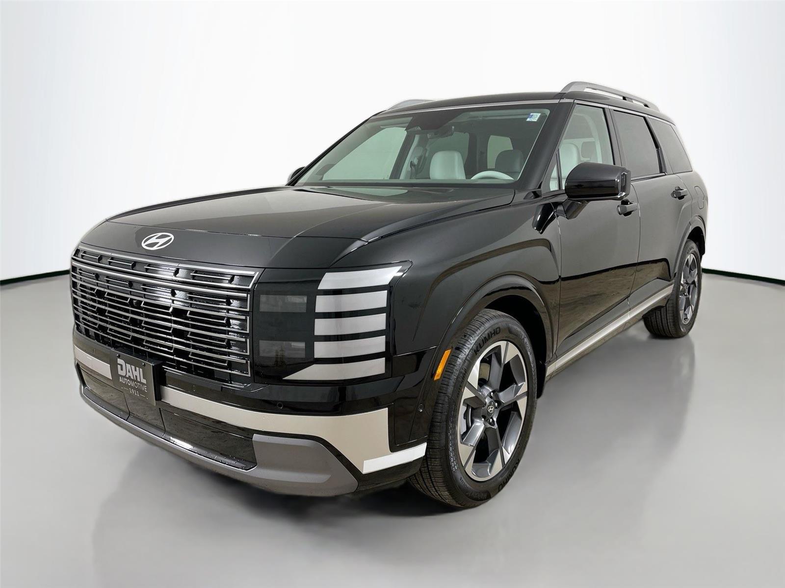 2026 Hyundai Palisade Limited - Photo 3