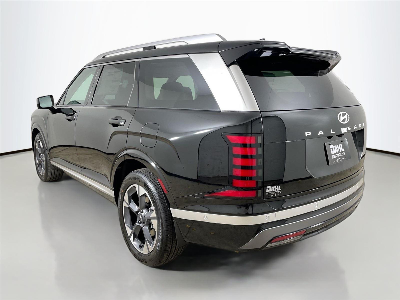 2026 Hyundai Palisade Limited - Photo 5