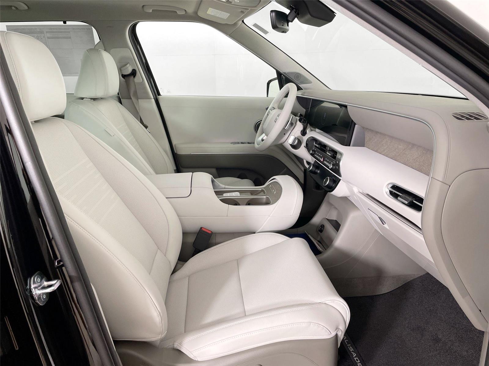 2026 Hyundai Palisade Limited - Photo 32