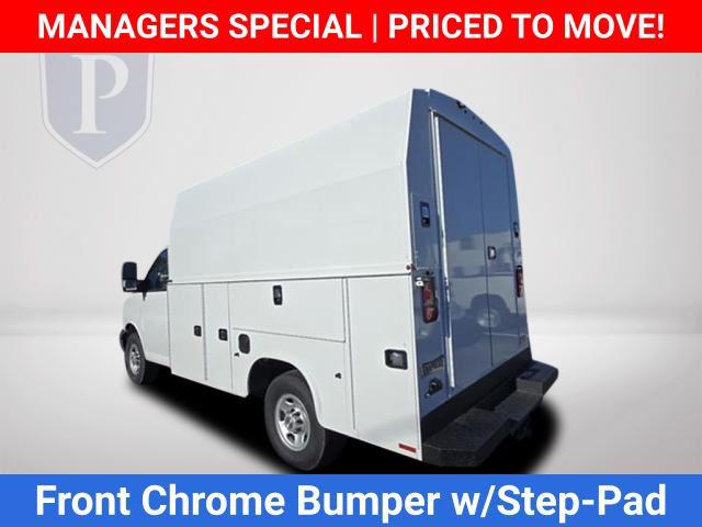 2025 Chevrolet Express Cutaway Work Van
