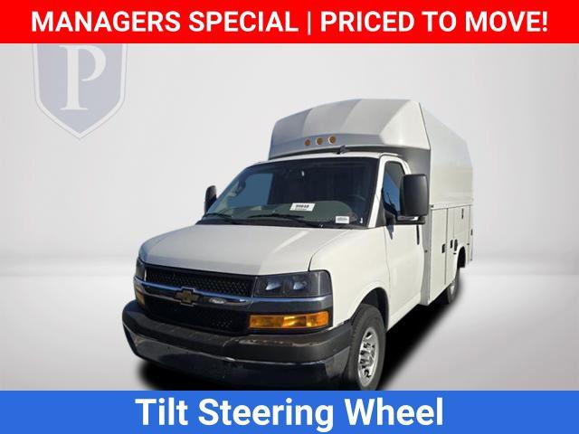2025 Chevrolet Express Cutaway Work Van