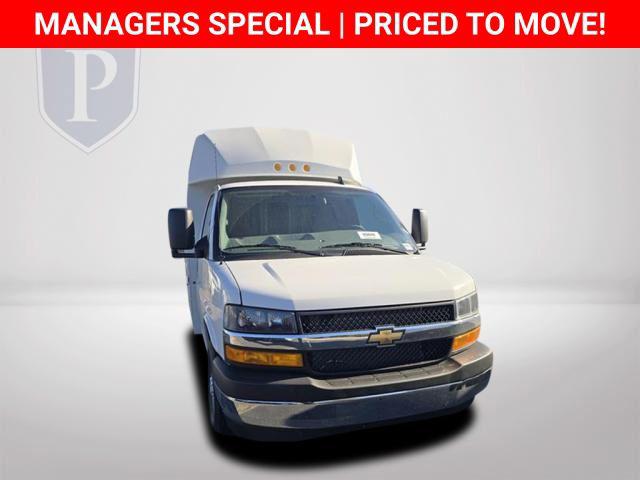 2025 Chevrolet Express Cutaway Work Van