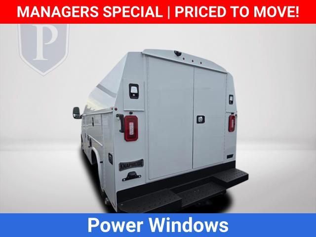 2025 Chevrolet Express Cutaway Work Van