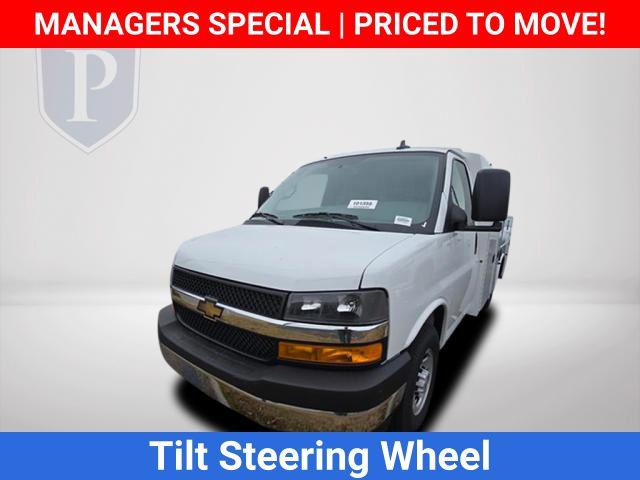 2025 Chevrolet Express Cutaway Work Van