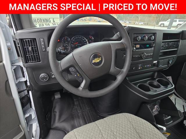 2025 Chevrolet Express Cutaway Work Van